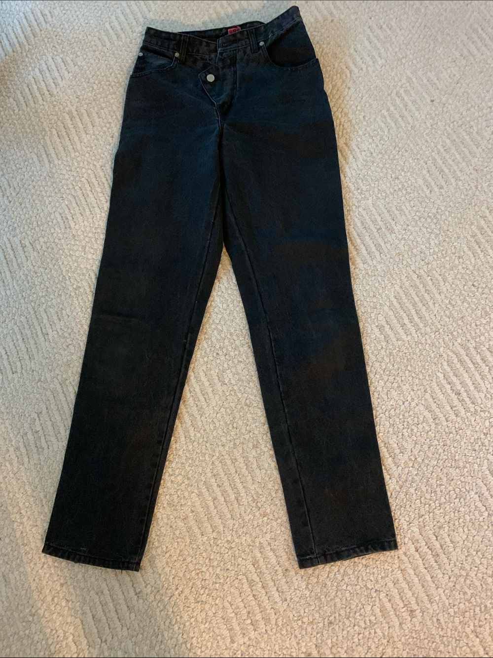 Women’s Straight-Leg High-Rise Black Jeans
